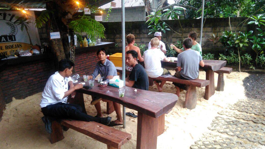 Made Roejas Homestay Uluwatu  Exterior photo